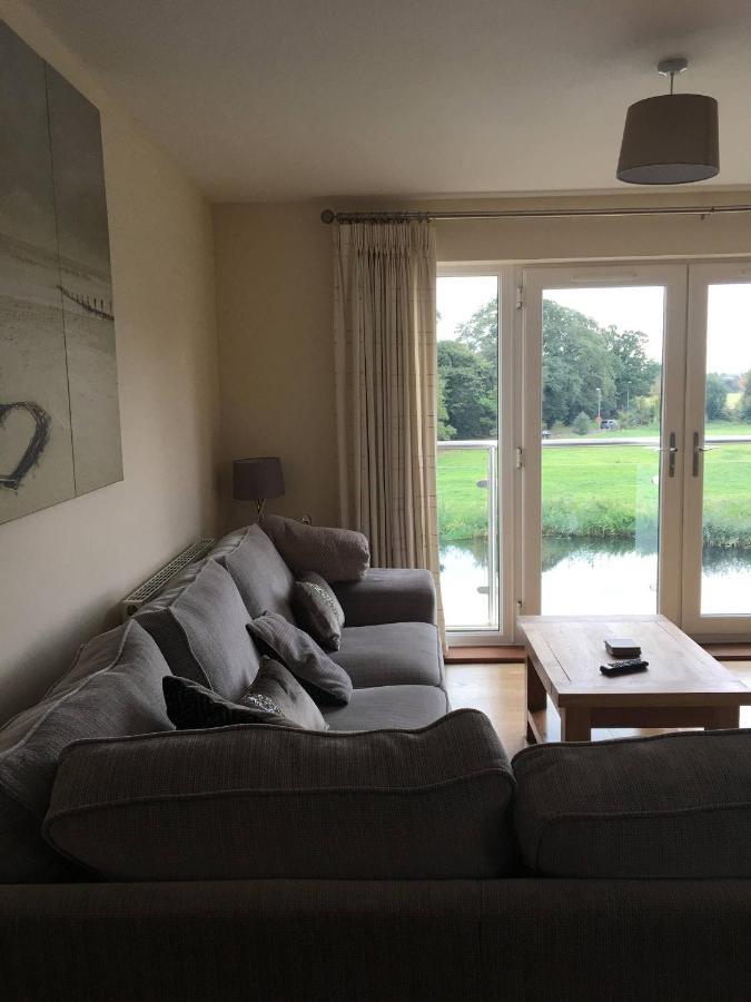 Penthouse Apartment On The River - 65 Skipper Way 성니오츠 외부 사진